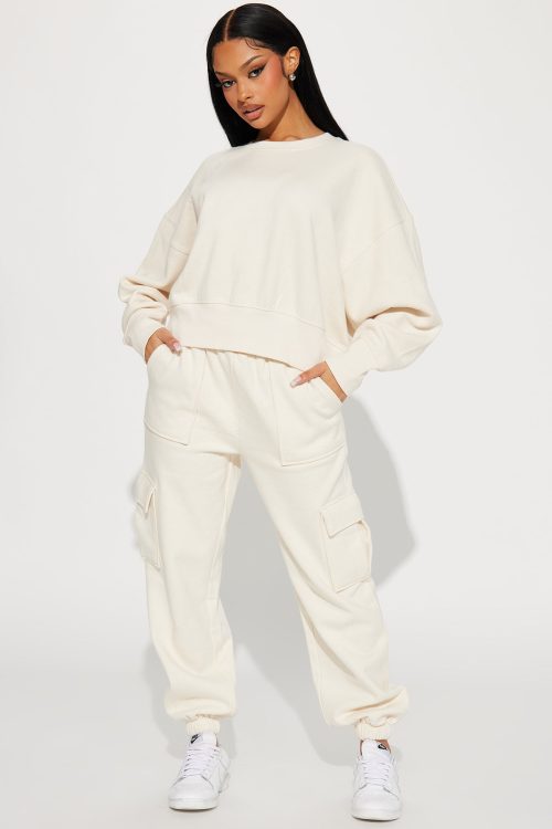 Follow Me Around Sweatsuit – Cream